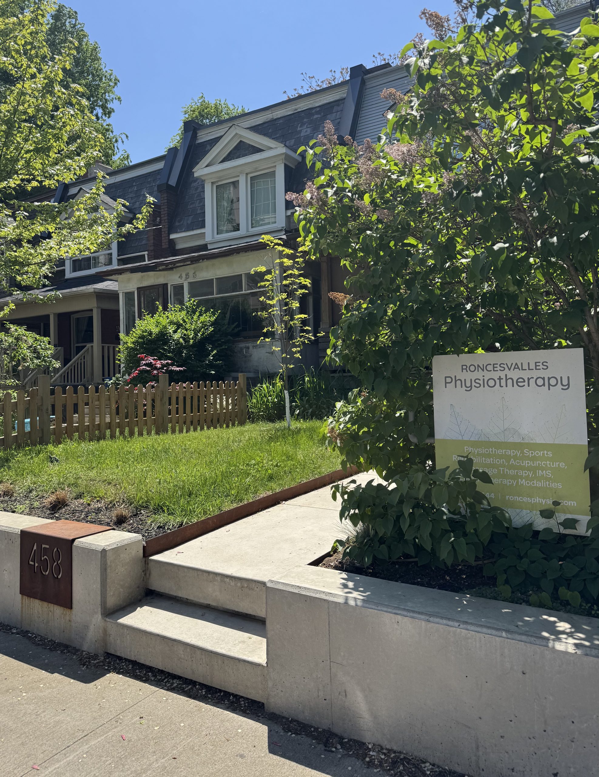 Roncesvalles Physiotherapy